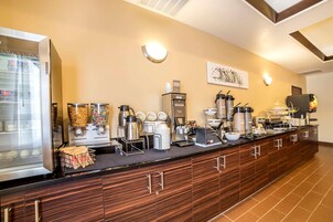 Free daily buffet breakfast