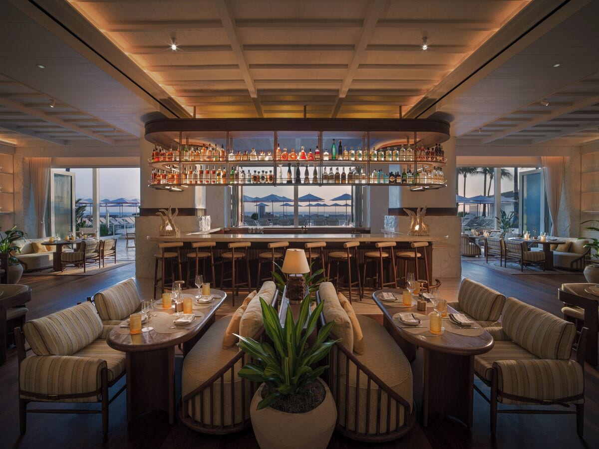 10 restaurants, breakfast served, local and international cuisine