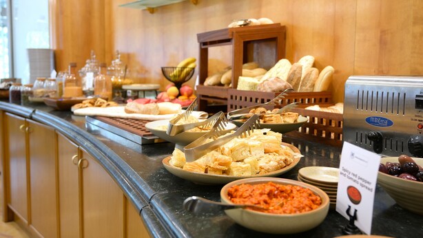 Daily buffet breakfast for a fee - Hotel Karpos (Skopje)