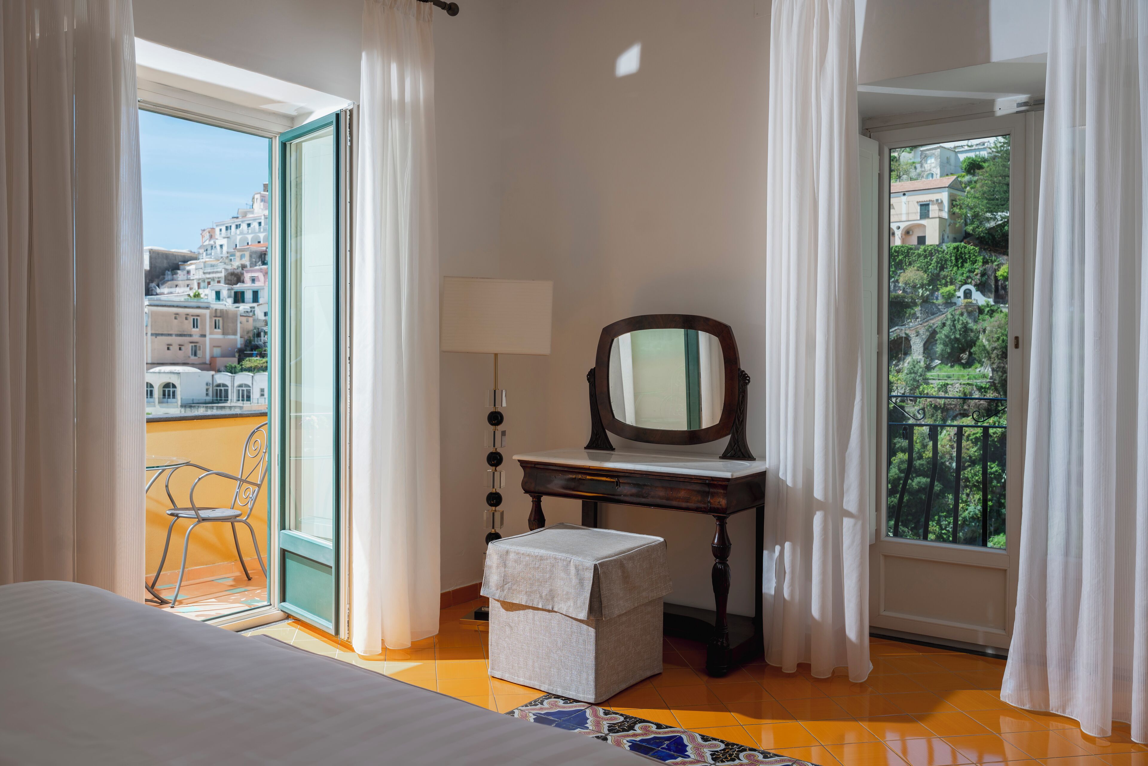 junior suite, balcony, sea view | 1 bedroom, minibar, in-room safe, individually decorated