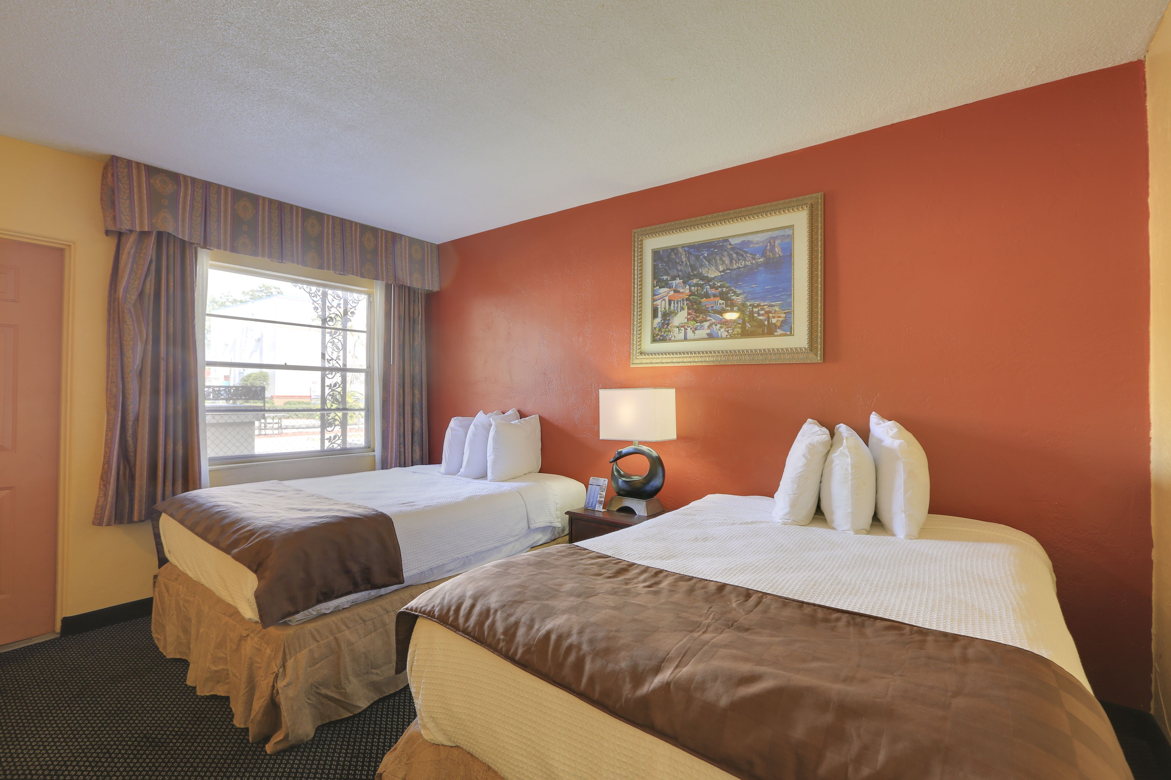 Photo - Budget Inn - St. Petersburg