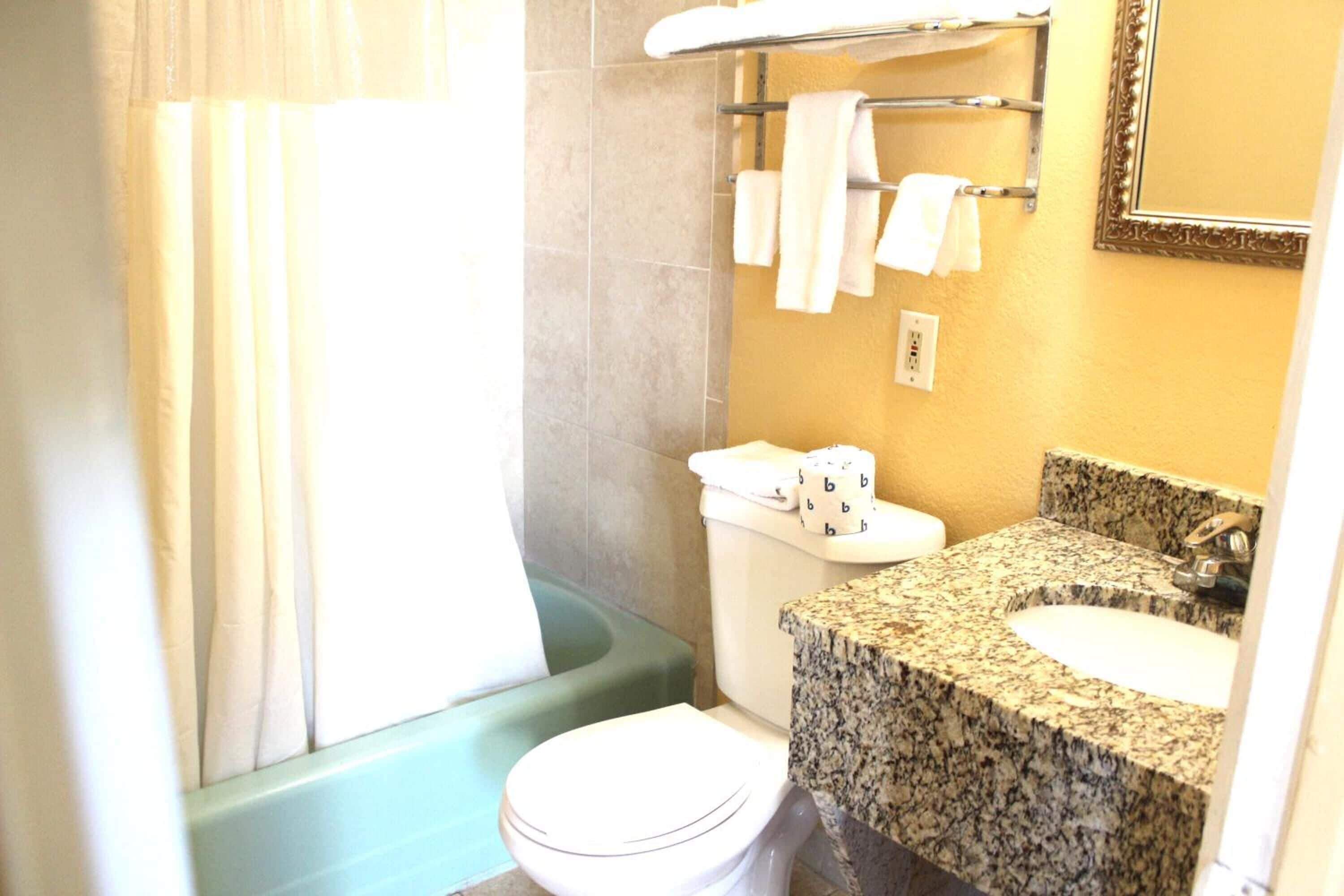 Photo - Budget Inn - St. Petersburg