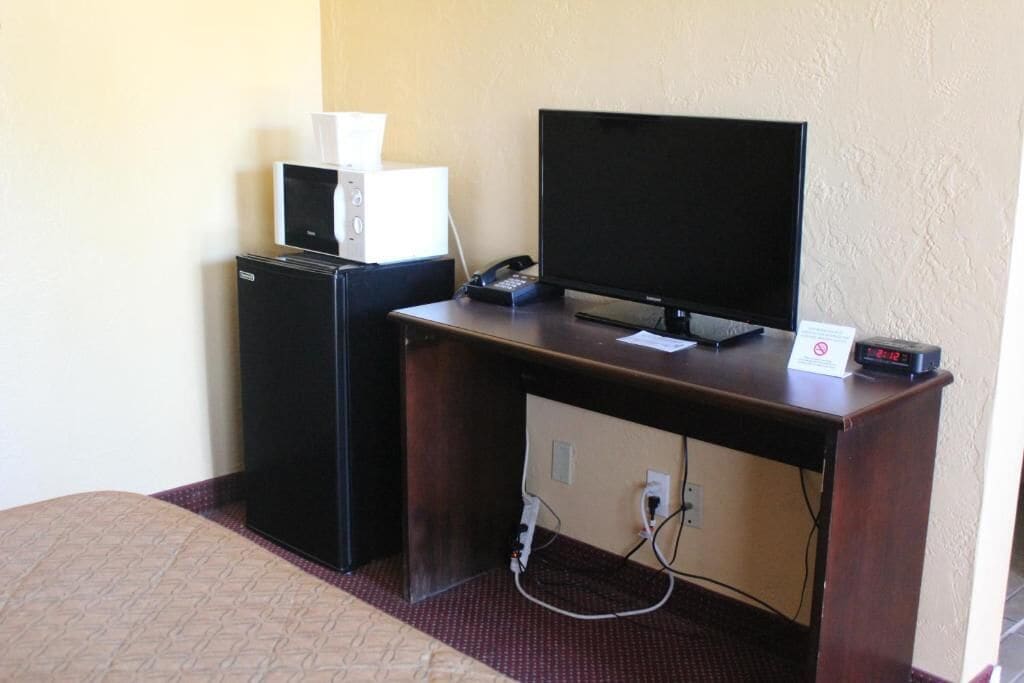 Photo - Budget Inn - St. Petersburg