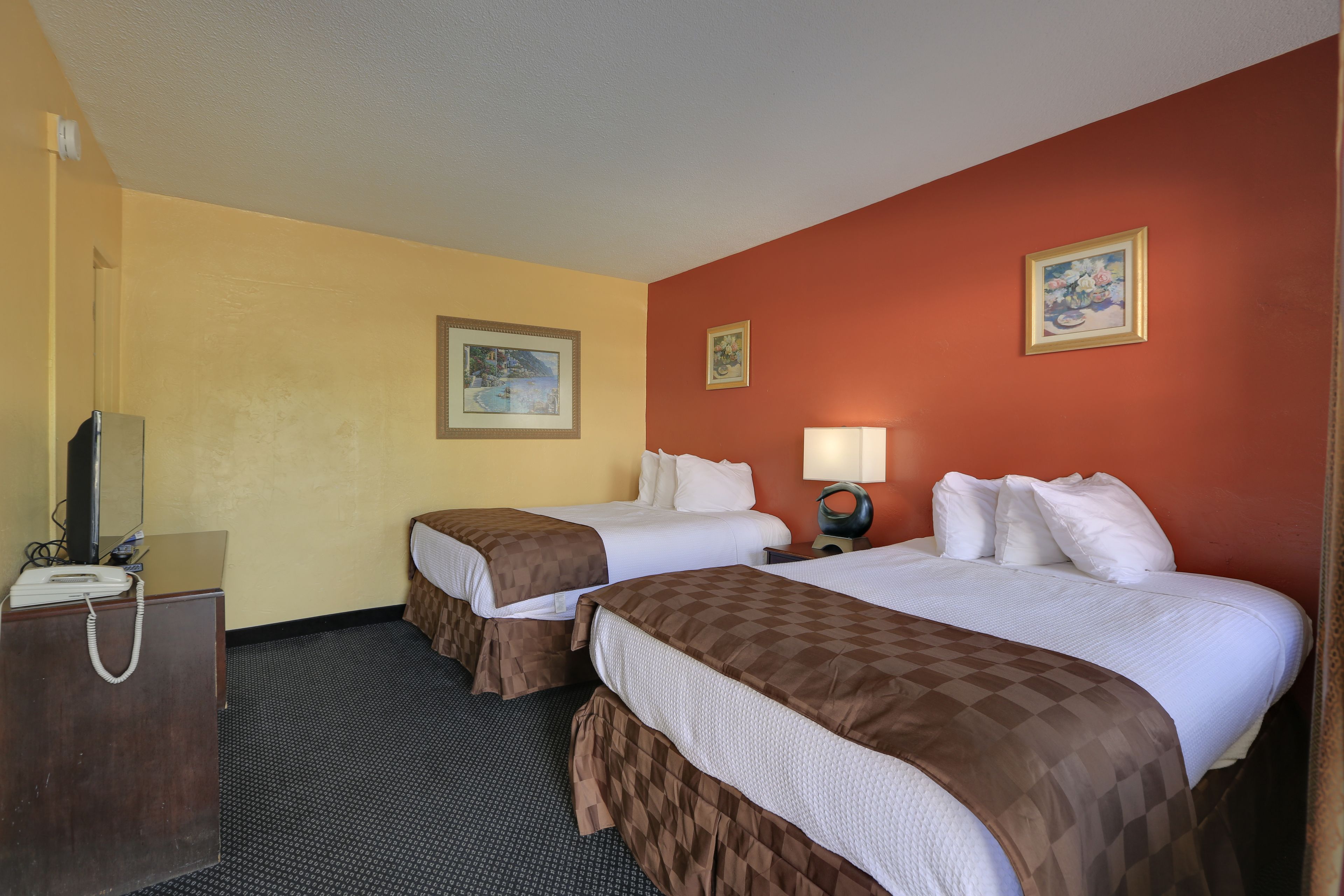 Photo - Budget Inn - St. Petersburg