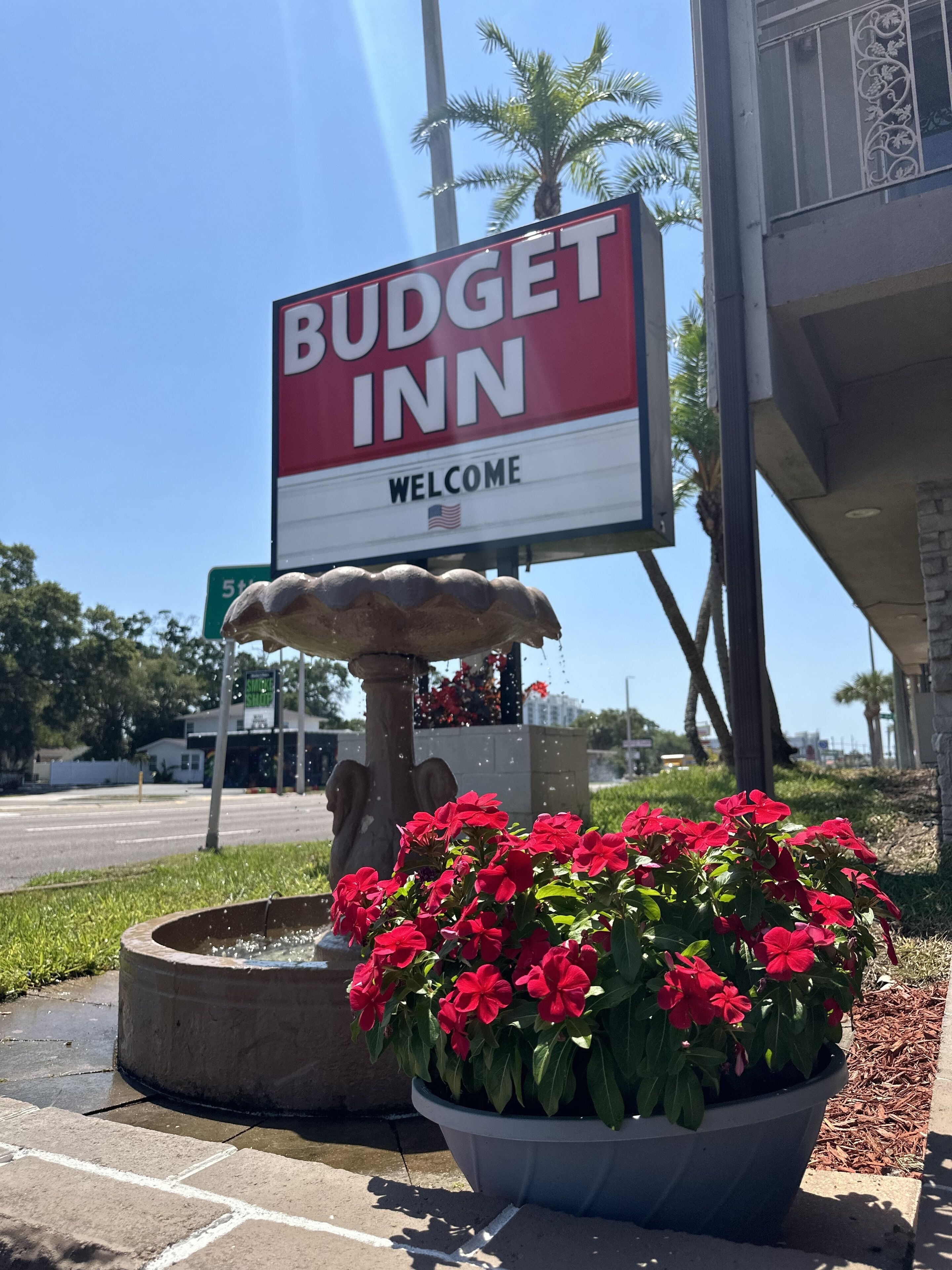 Photo - Budget Inn - St. Petersburg