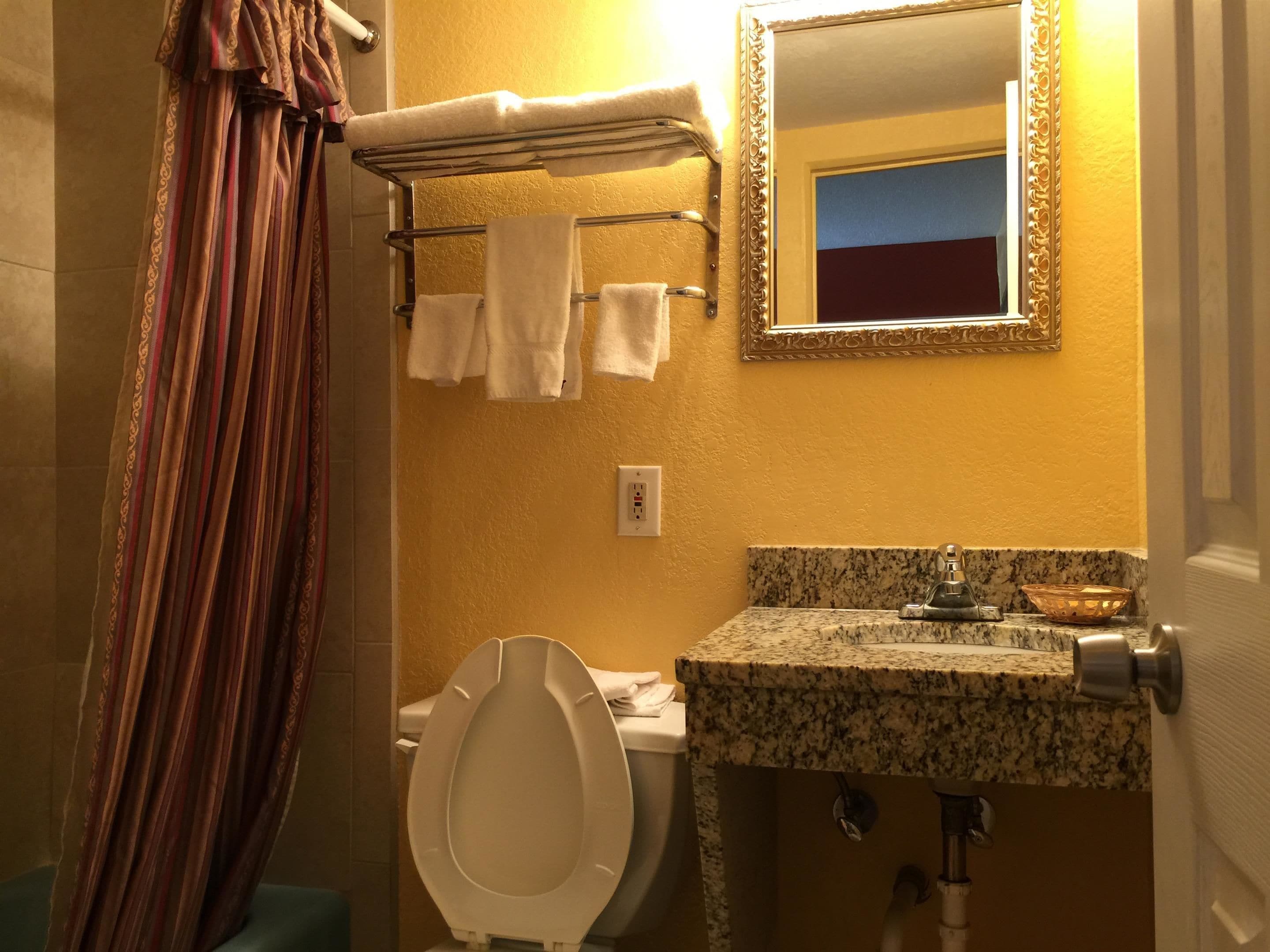 Photo - Budget Inn - St. Petersburg