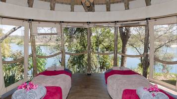 Enveloppements corporels, gommages corporels, soins de thalassothérapie