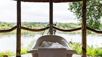 Bồn tắm spa riêng