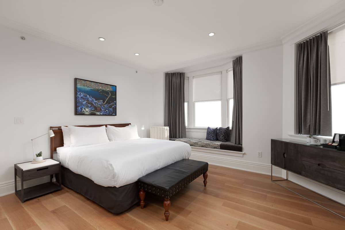 Superior kamer, 1 kingsize bed | Luxe beddengoed, donzen dekbedden, pillowtop-bedden