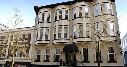 Victorian Hotel