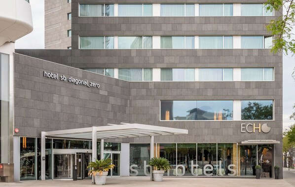 Front of property - Hotel SB Diagonal Zero 4 Sup (Barcelona)