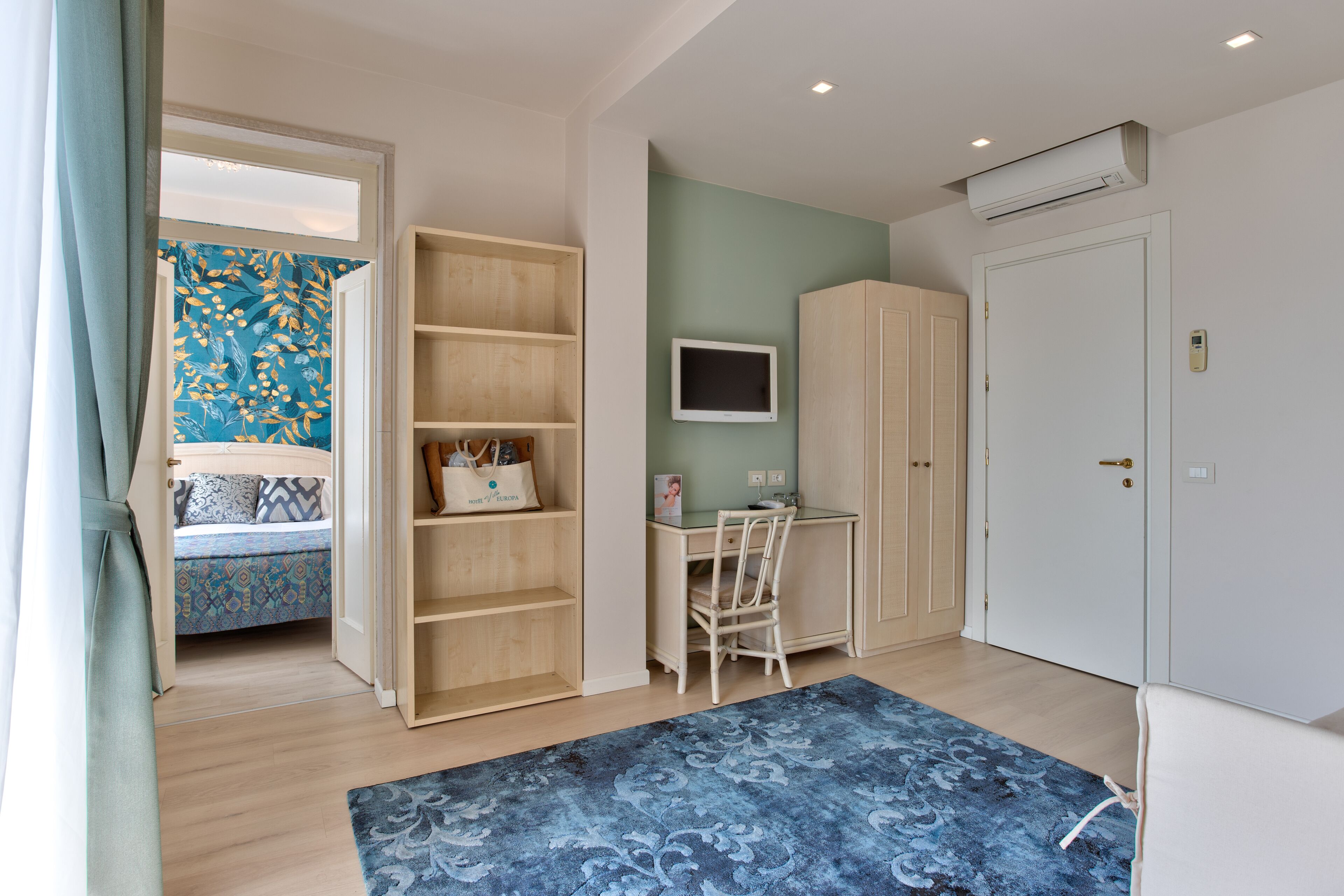 suite, balcony, lake view | 1 bedroom, premium bedding, minibar, in-room safe