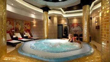 Bañera de hidromasaje interior