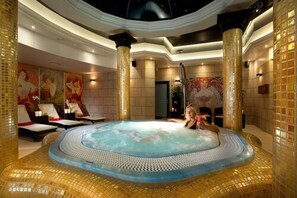 Indoor spa tub - Hotel Royal Baltic Luxury Boutique (Ustka)