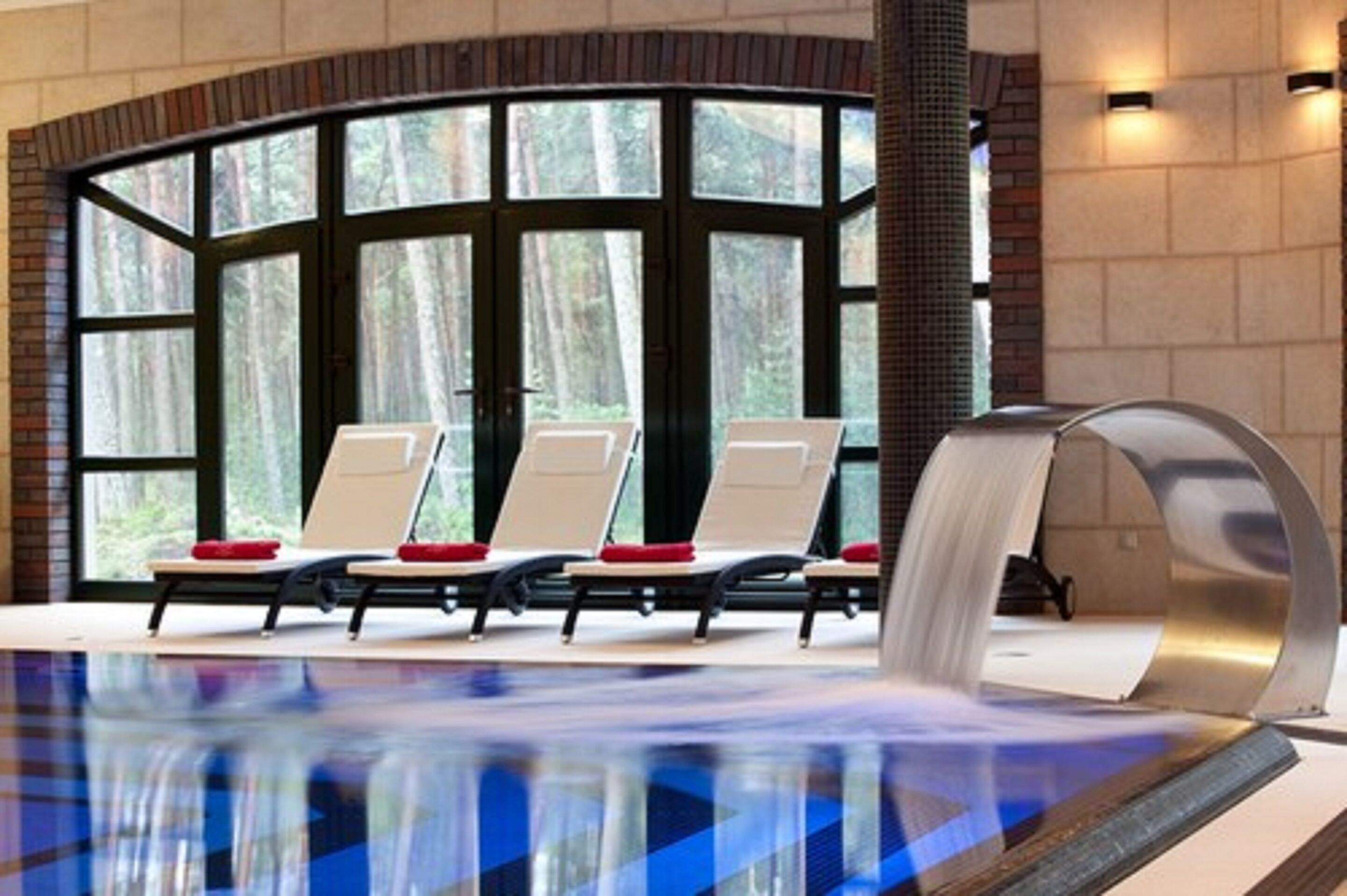indoor pool, open 8:30 am to 9:30 pm, free pool cabanas, pool loungers