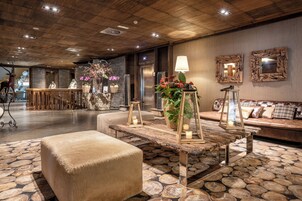 Sala de estar en el lobby