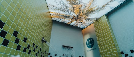 Couples treatment room(s), Turkish bath/hammam, body treatments