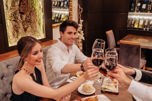 Lunch and dinner served, al fresco dining  - Gran Hotel Don Manuel (Cáceres)