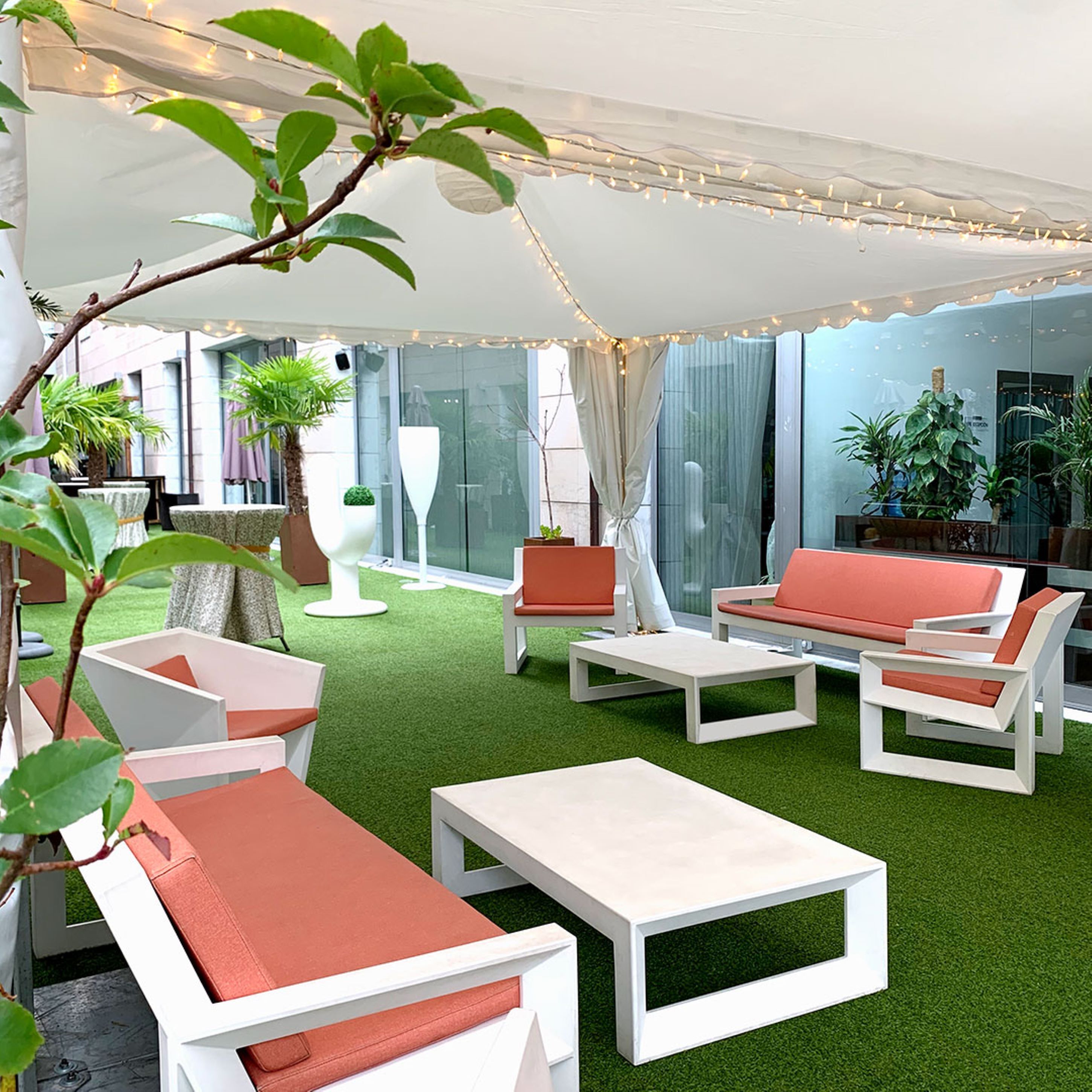 outdoor banquet area