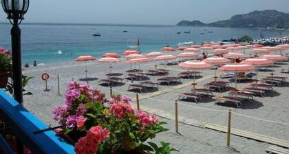 Albatros Beach Hotel - Letojanni