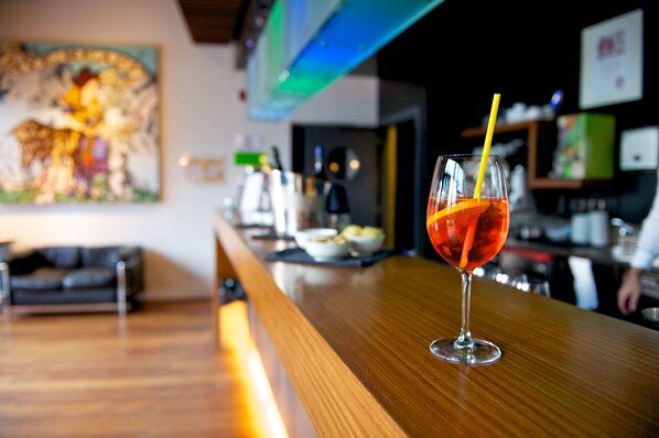 Bar (on property) - Mercure Nerocubo Rovereto (Rovereto)