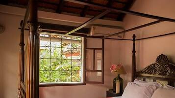 Superior-Zimmer | Zimmersafe, Schreibtisch, VerdunkelungsvorhÀnge, kostenloses WLAN