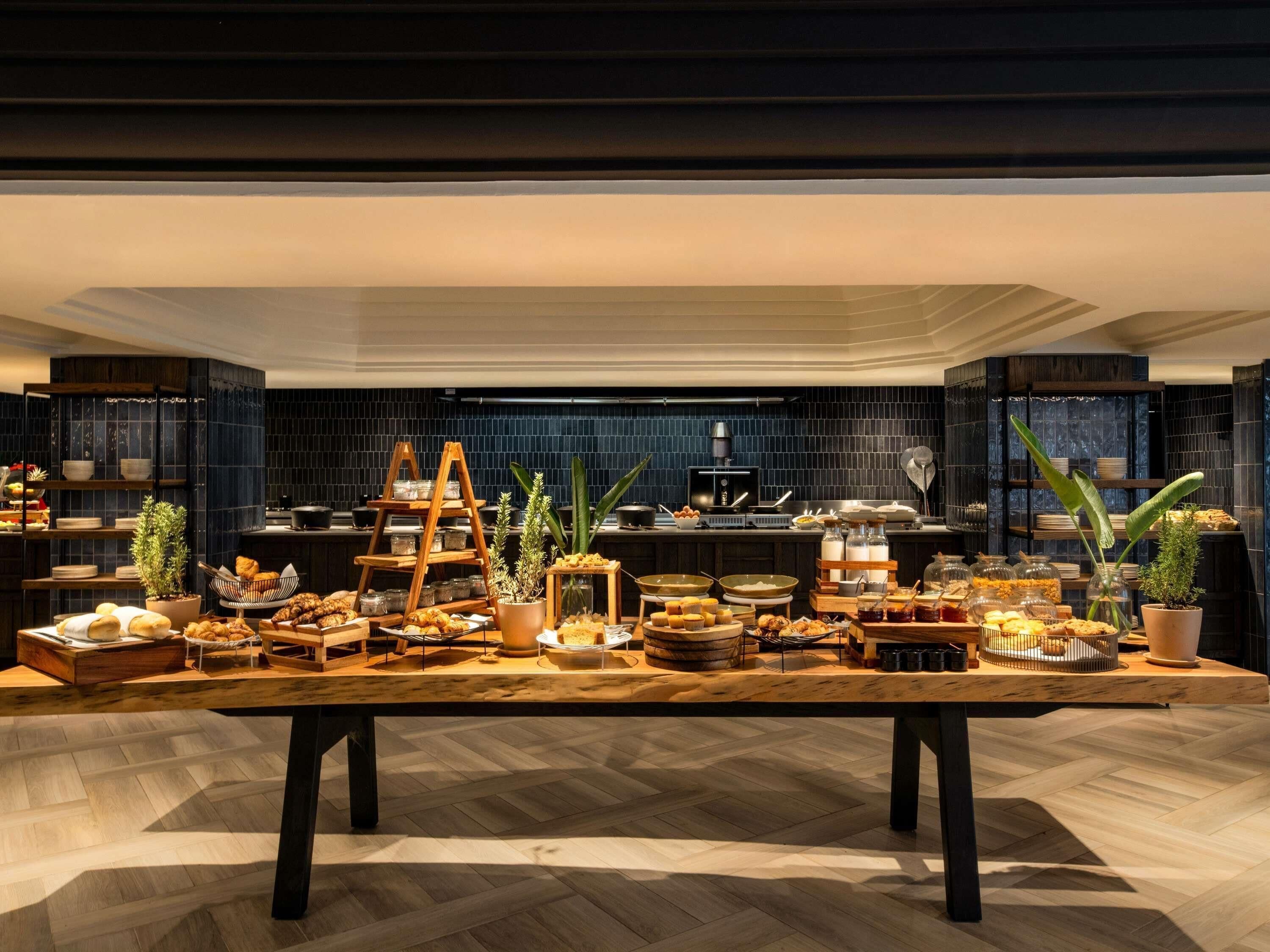 Tägliches Frühstücksbuffet (240 NAD pro Person)