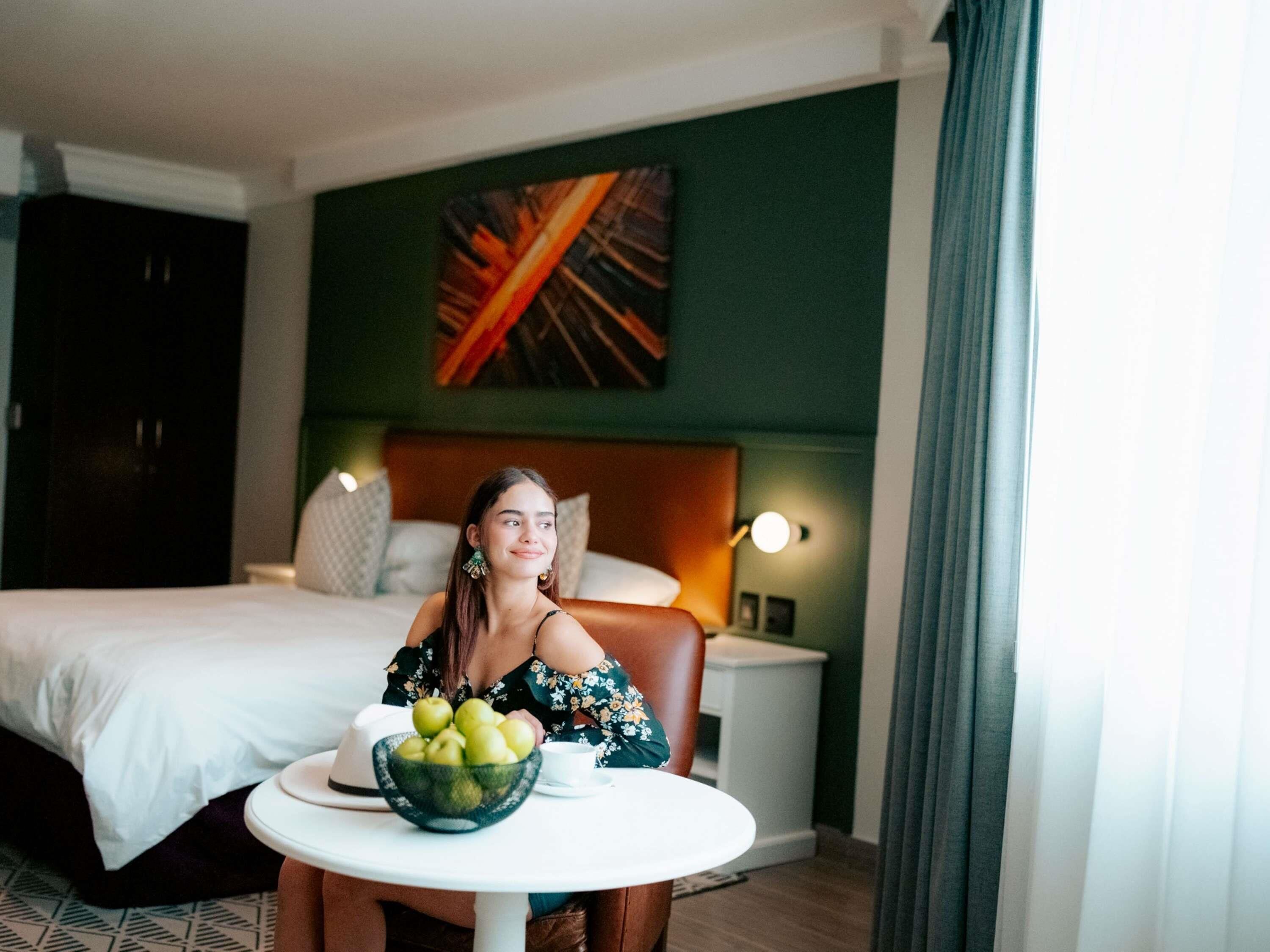 套房, 1 間臥室, 花園景觀 | 客房內保險箱、書桌、遮光布/窗簾、隔音