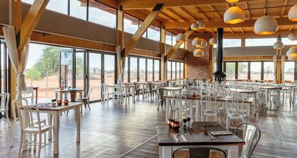 Kalahari Anib Lodge