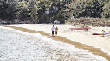 Private beach nearby, kayaking