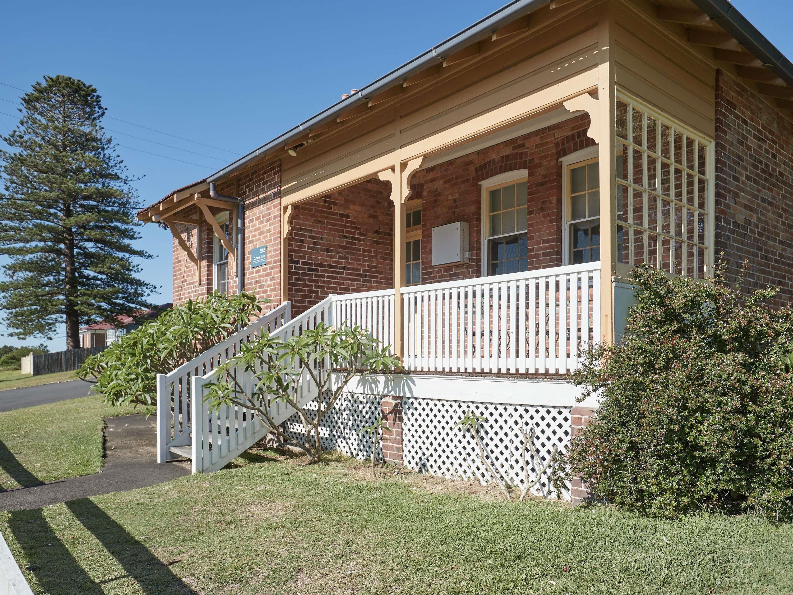 Cottage, 3 Bedrooms (Officers) | Laptop workspace, iron/ironing board, free cribs/infant beds, free WiFi