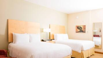 Työpöytä, silitysrauta/-lauta, ilmainen Wi-Fi, vuodevaatteet