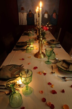 Breakfast, lunch, dinner served; Moroccan cuisine  - Riad Les Hibiscus (Marrakech)
