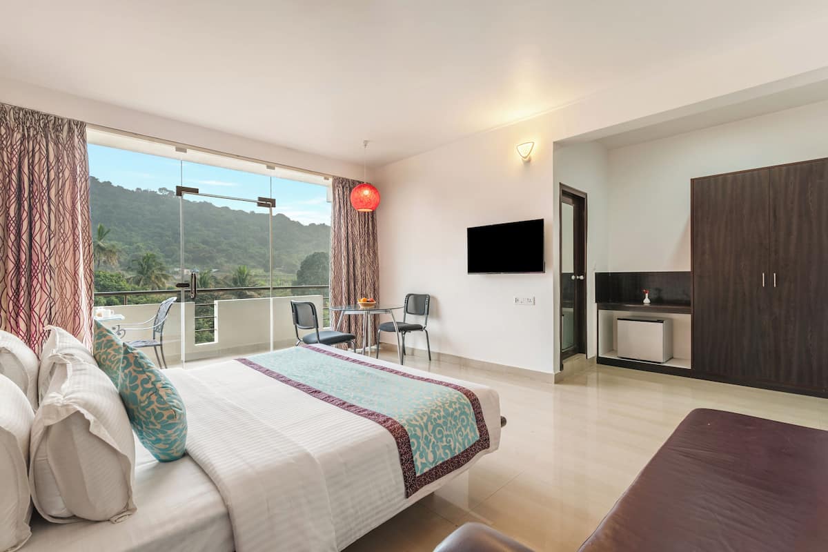Classic room with Balcony
