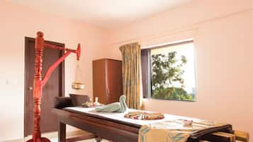 Hot stone massages, deep-tissue massages, Swedish massages, facials