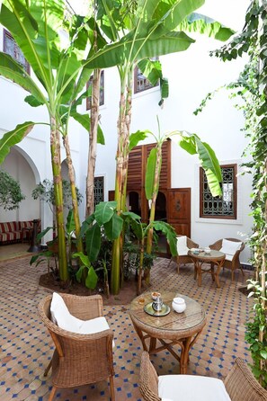 Courtyard - Riad les Bougainvilliers (Marrakech)