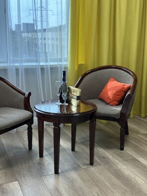 Business Double Room, 1 King Bed