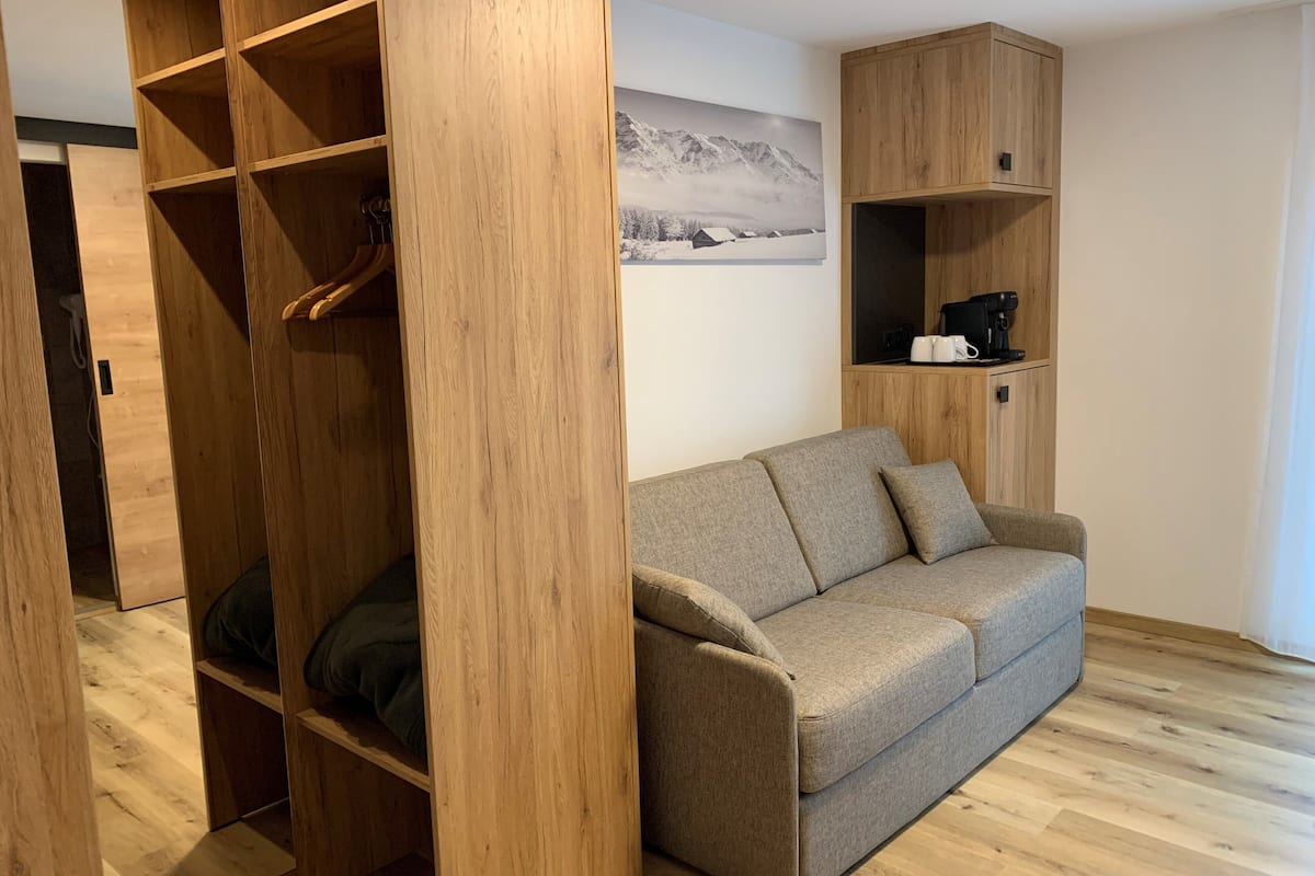 family room, mountain view | 1 bedroom, pillow-top beds, individually decorated