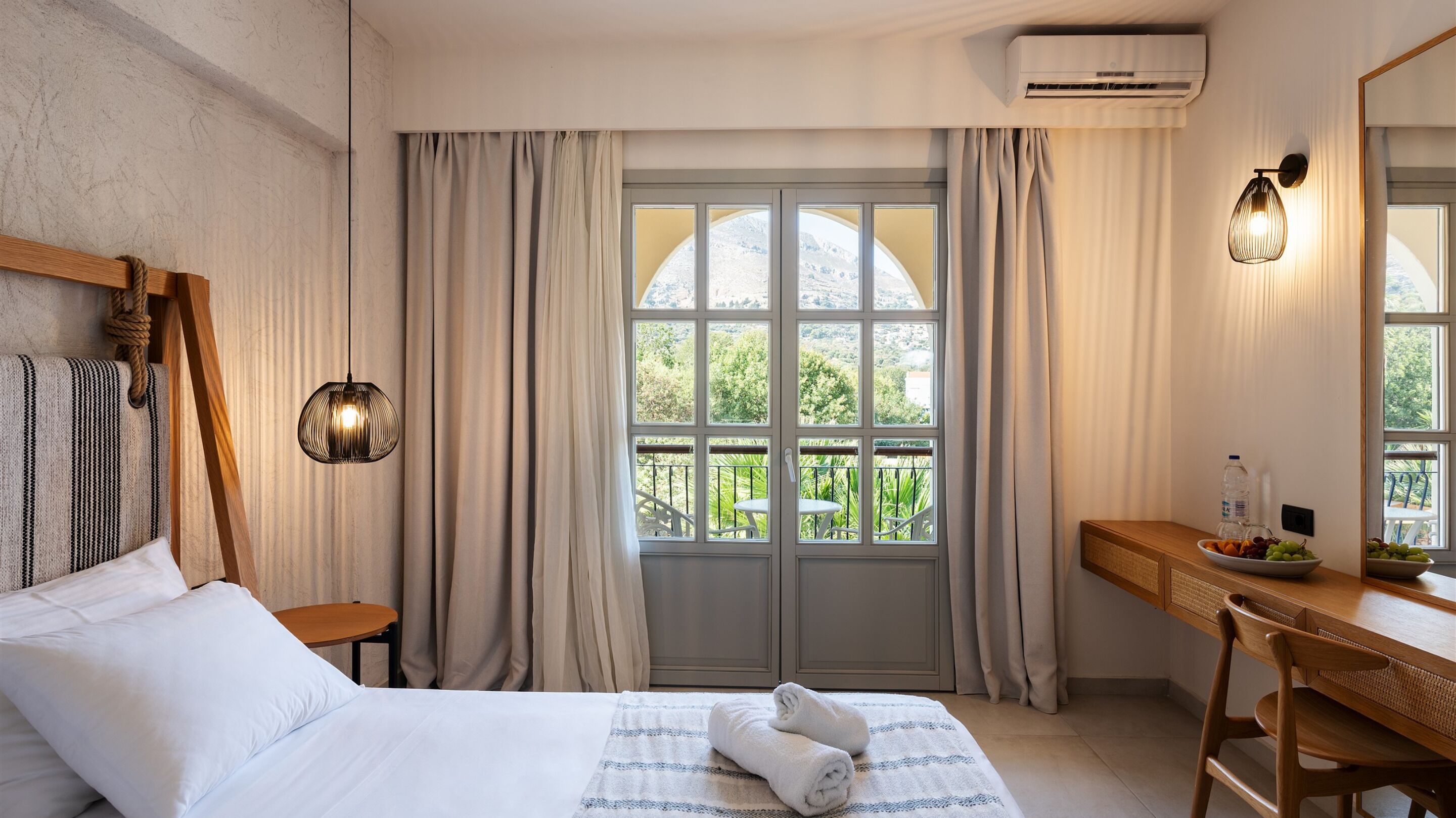 Standard Double or Twin Room, Garden View | Individually decorated, free WiFi, bed sheets