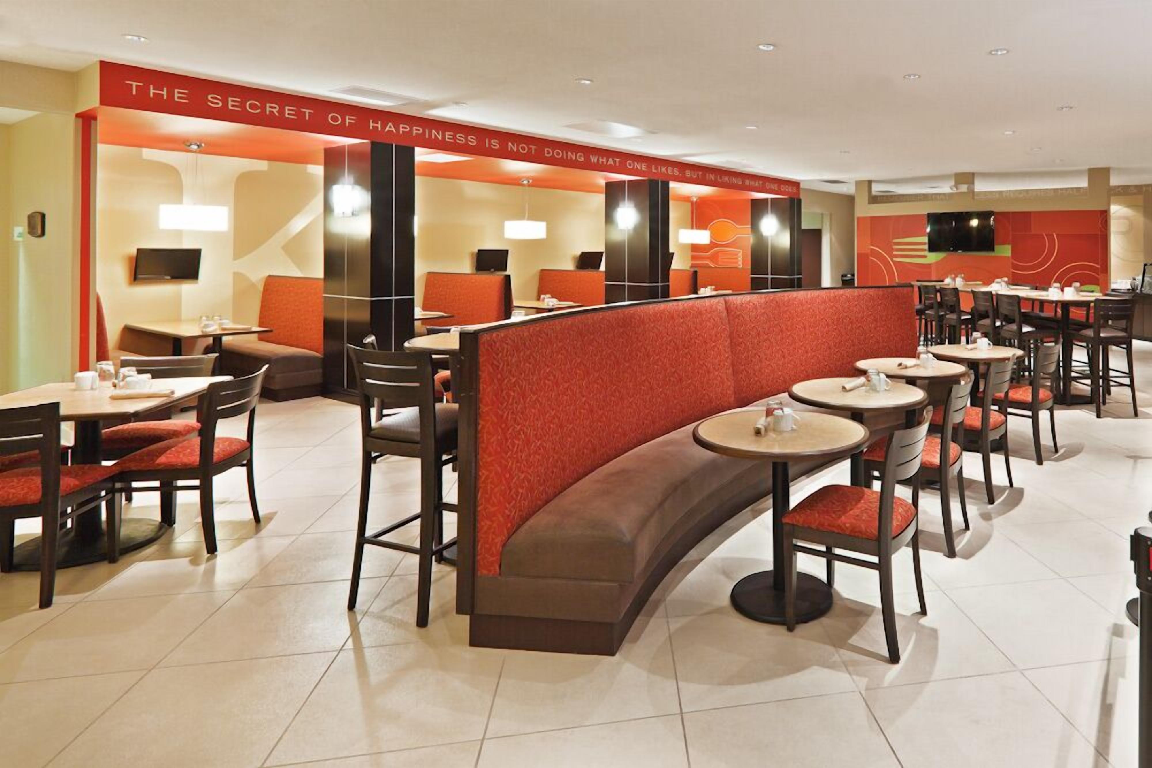 Daily buffet breakfast (USD 14 per person)