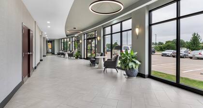 Holiday Inn Oklahoma City Airport by IHG