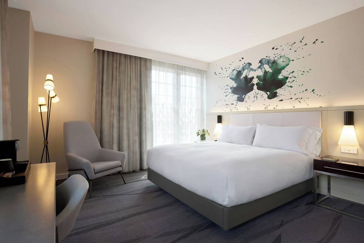 Balcony King Mobility-Accessible With Tub | Premium bedding, in-room safe, desk, laptop workspace