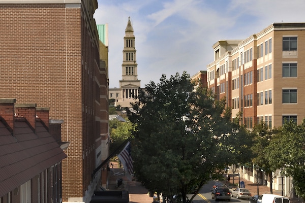 Room, 1 King Bed, Balcony