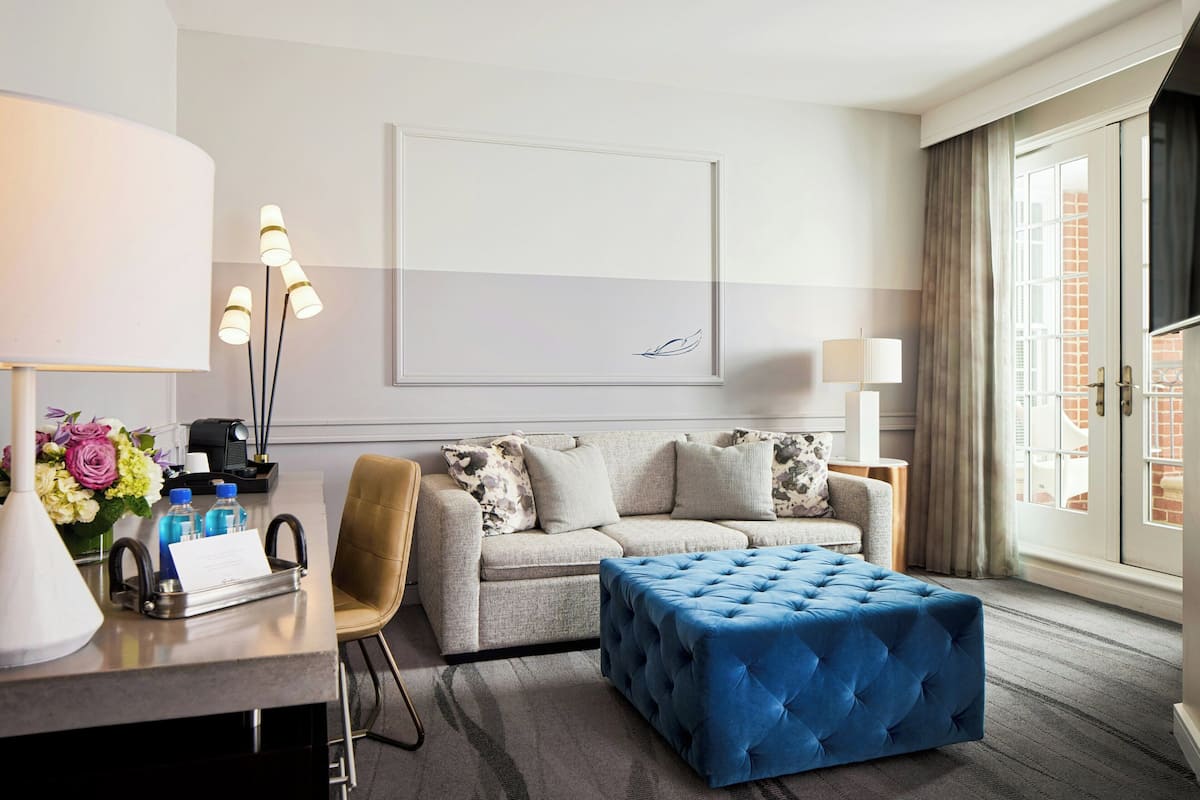 Rum (Archers Den) | Sängtillbehör av högsta kvalitet och värdeförvaringsskåp på rummet