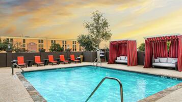 Outdoor pool, open 6:00 AM to 10:00 PM, free pool cabanas, pool loungers