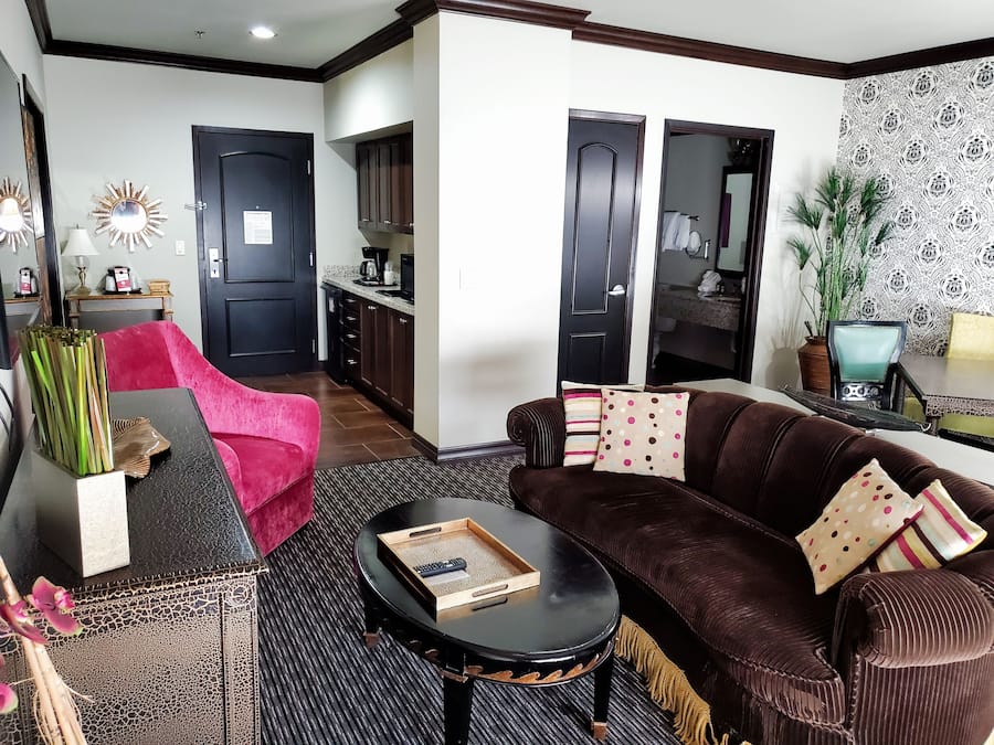 Presidential-Suite, 1 King-Bett, Nichtraucher | Pillowtop-Betten, Zimmersafe, Schreibtisch, Verdunkelungsvorhänge