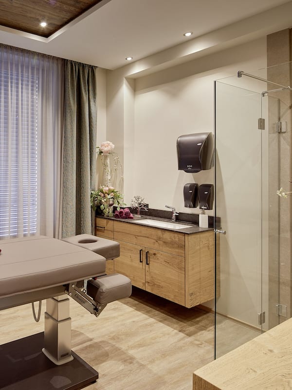 Sauna, steam room, facials, manicures and pedicures