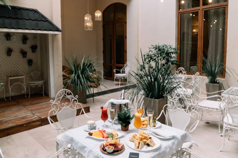 La Mision Hotel Boutique