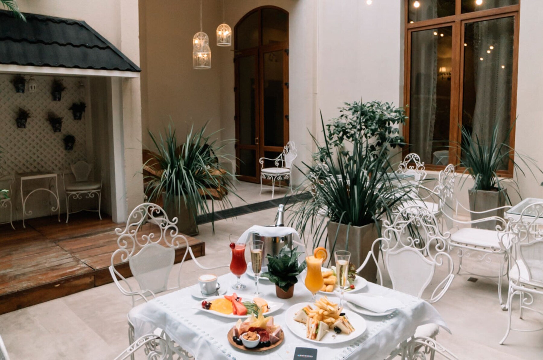 Petit déjeuner buffet compris tous les jours