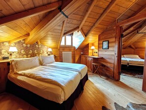 Room Prestige | Premium bedding, down comforters, Select Comfort beds, minibar - Hotel Breithorn (Ayas)